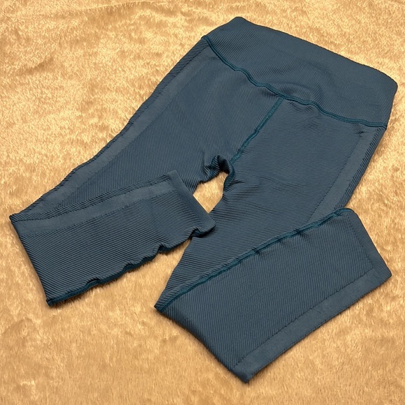 FREE PEOPLE Movement Free Throw Leggings - Picture 4 of 6